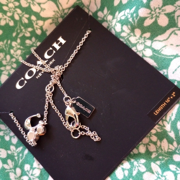 Coach Signature Silver Cluster Necklace - Picture 4 of 6
